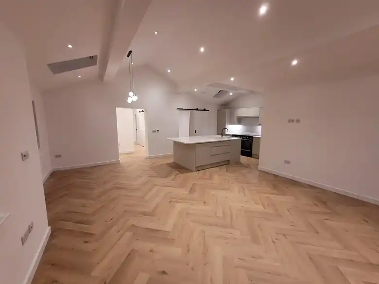 Vaulted open plan living space at Mallorie Court